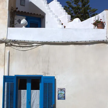 Casa Garibaldi , Piazza Sant'anna Favignana